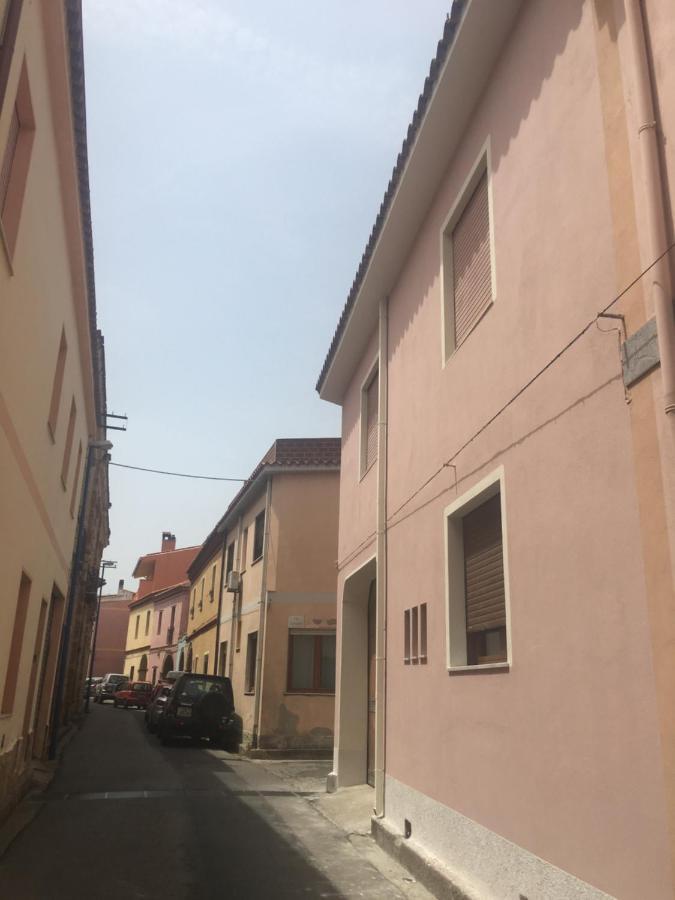 Casa Rosa Di Maria Gabriella San Vito A 30 Km Da Villasimius Exterior foto
